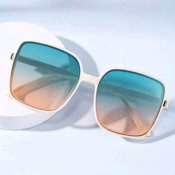 Oversized LUXURY STYLE SUNGLASSES - Picture 5 of 7